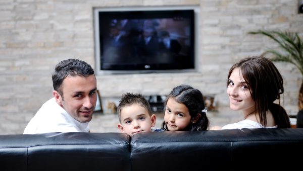 Comment organiser une soirée cinéma en famille ?