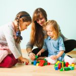 Vivre avec un enfant autiste : l’essentiel à savoir