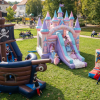 Jeux gonflables à thèmes : pirates, princesses et super-héros
